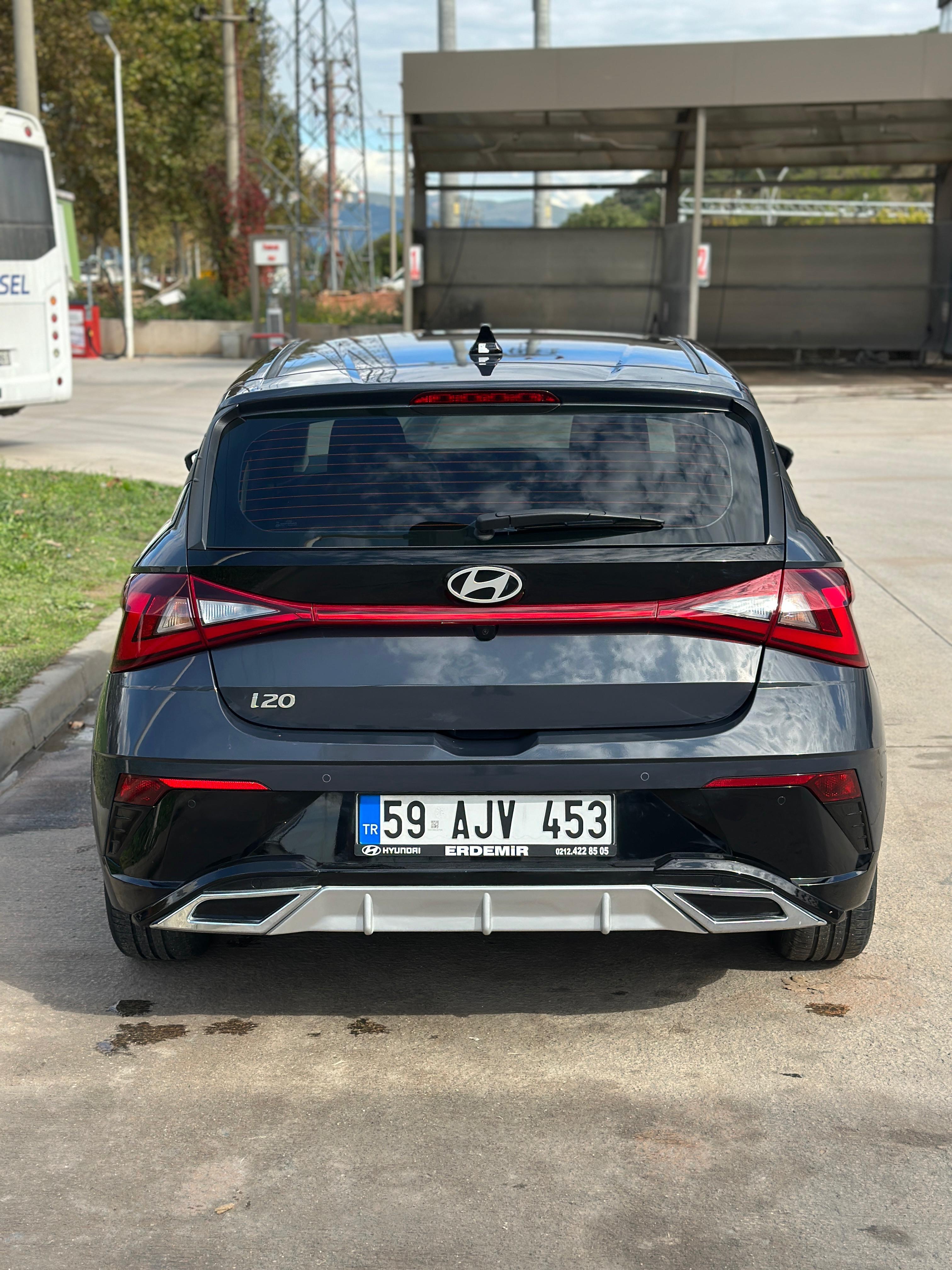 HYUNDAİ / i20