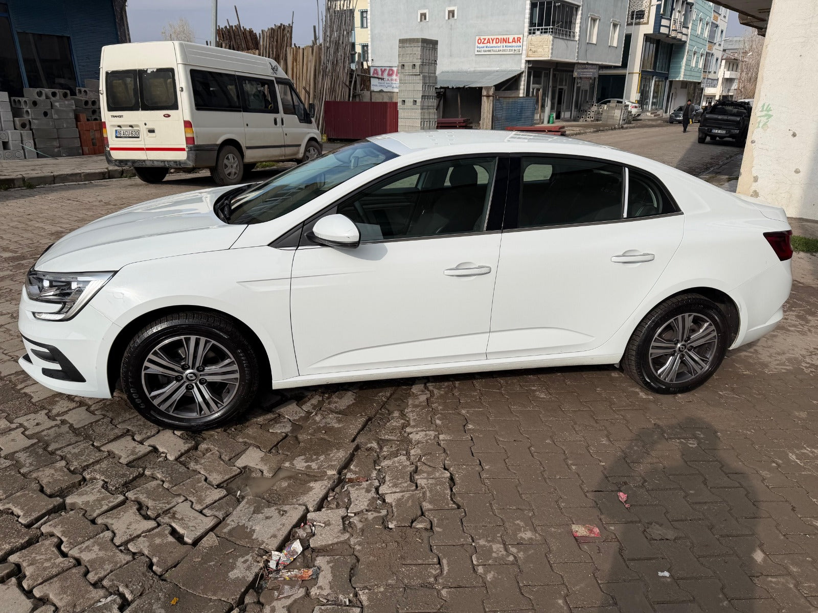 RENAULT / MEGANE 1.3 TOUCH