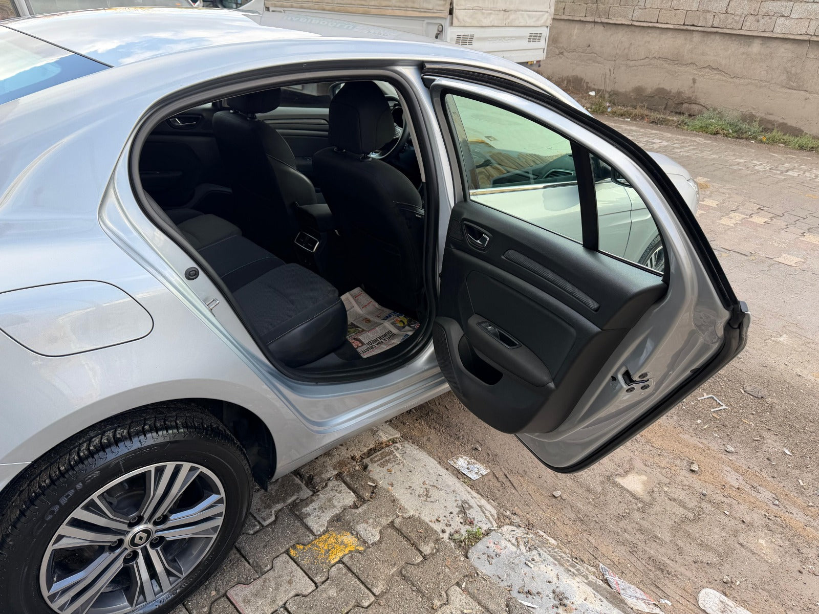 RENAULT / MEGANE 1.3 TOUCH ( PLUS PAKET )